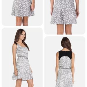 Marc by Marc Jacobs Heather White no Leopard Jacquard A Line mini Dress size 8